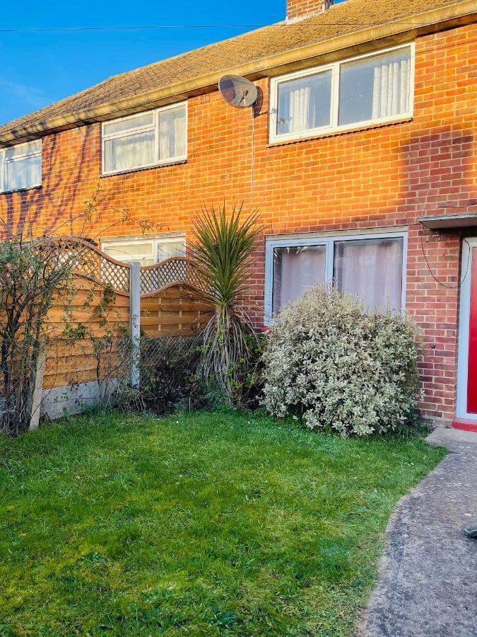 St Ives, King Bed Cosy Home, Parking, Fast Wi Fi St Ives  Eksteriør bilde